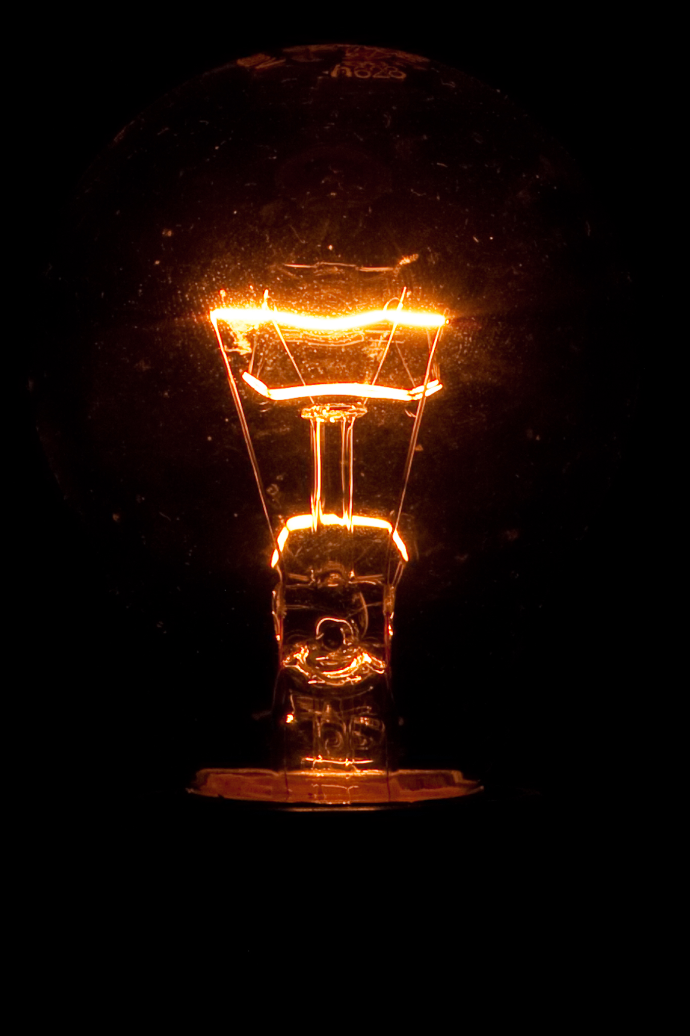Bursting Lightbulb (7)